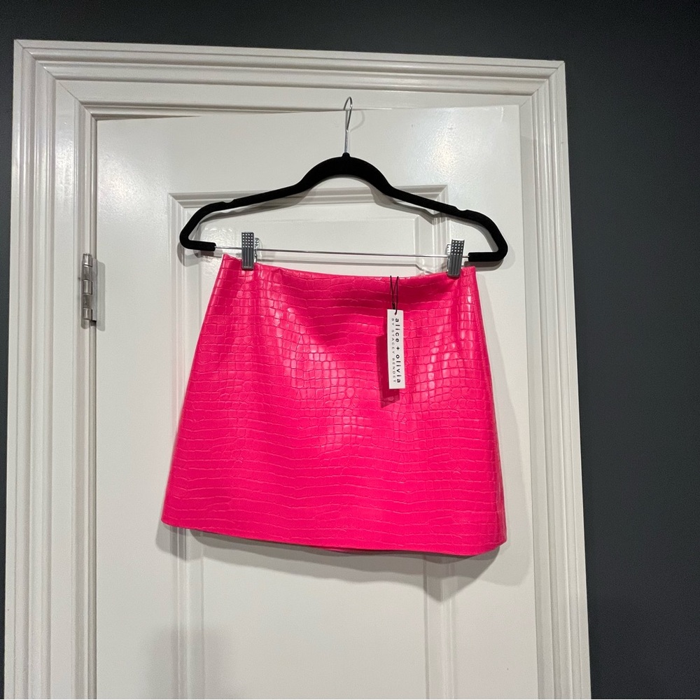 Alice and Olivia Pink Skirt- New With Tags